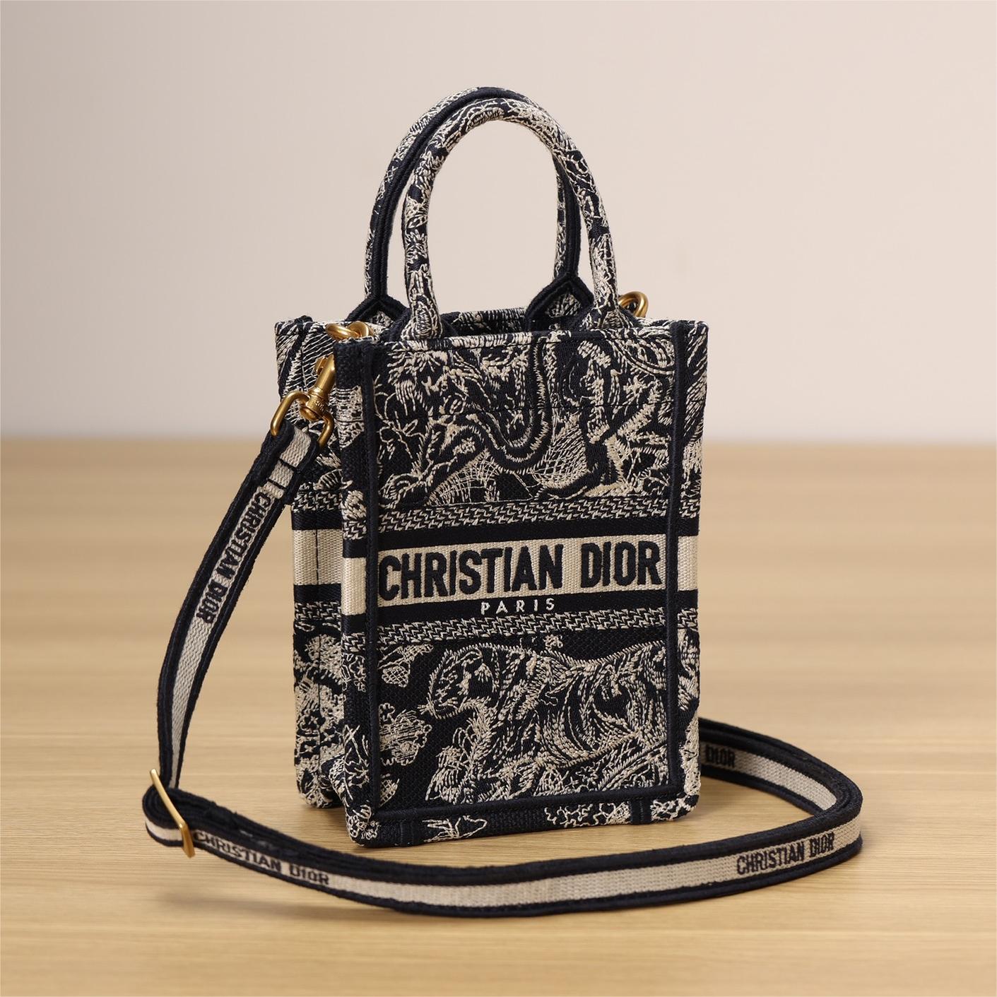 Dior-CD mini book tote-18cm