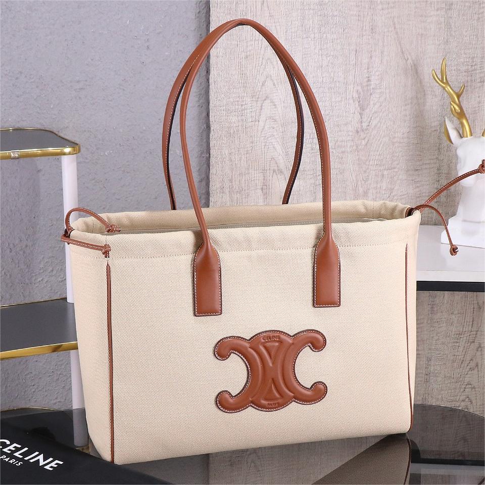 CELINE-TRIOMPHE-44cm
