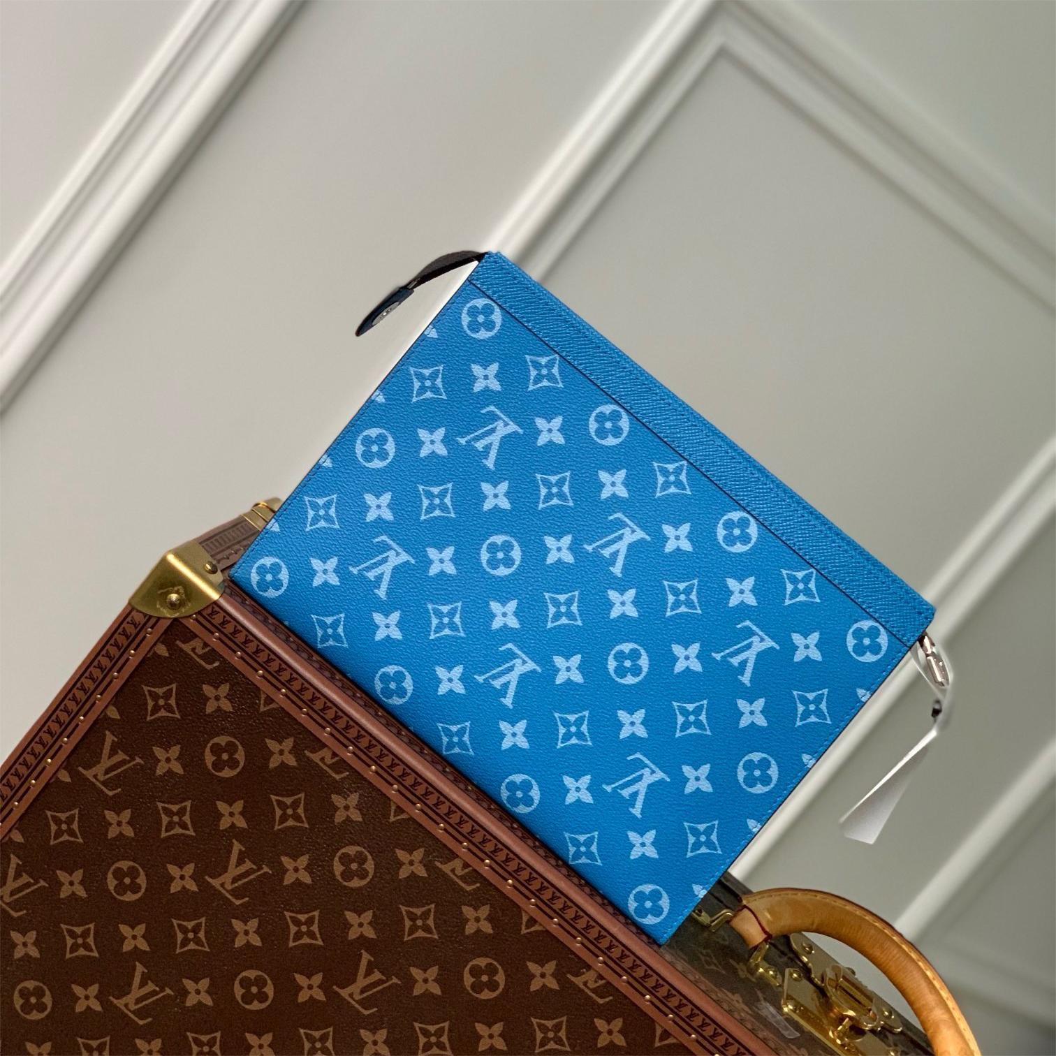 Lv-Pochette Voyage-26cm