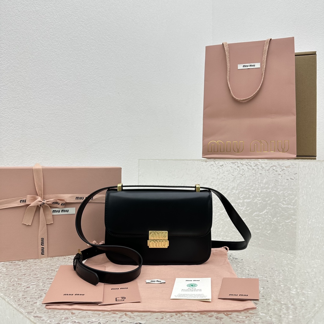 miumiu-Saddle-20cm