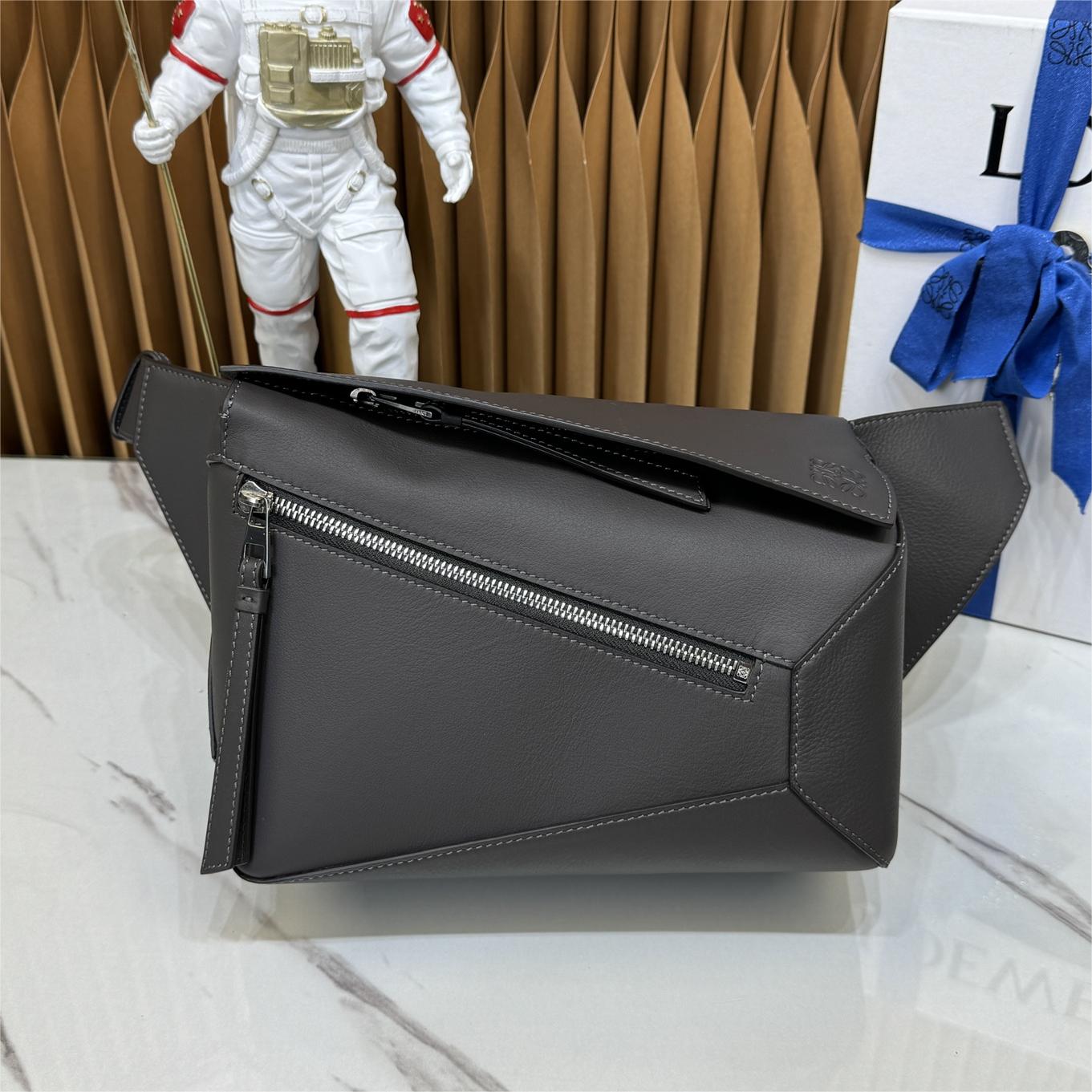 Loewe-Puzzle-24cm