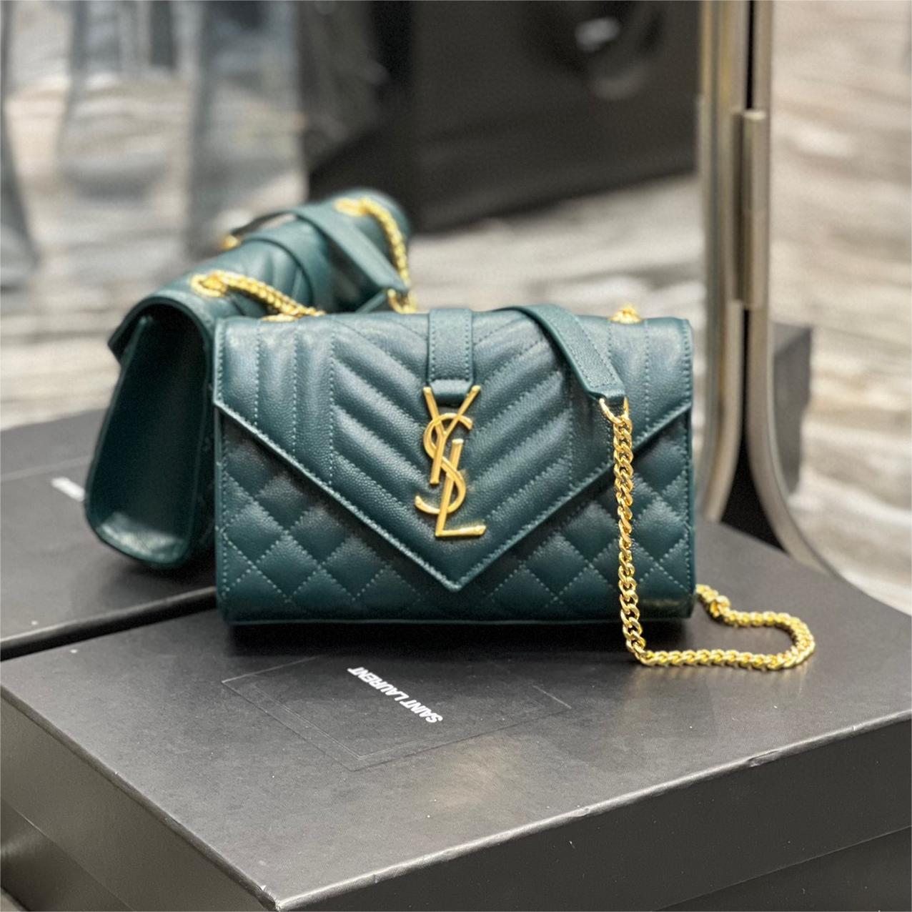 Ysl-Envelope-21cm