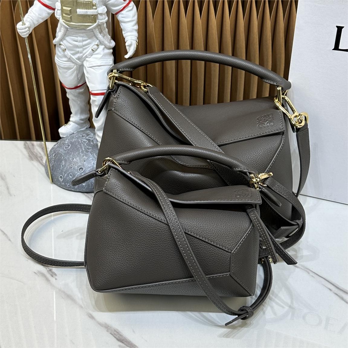 Loewe-Puzzle-18cm