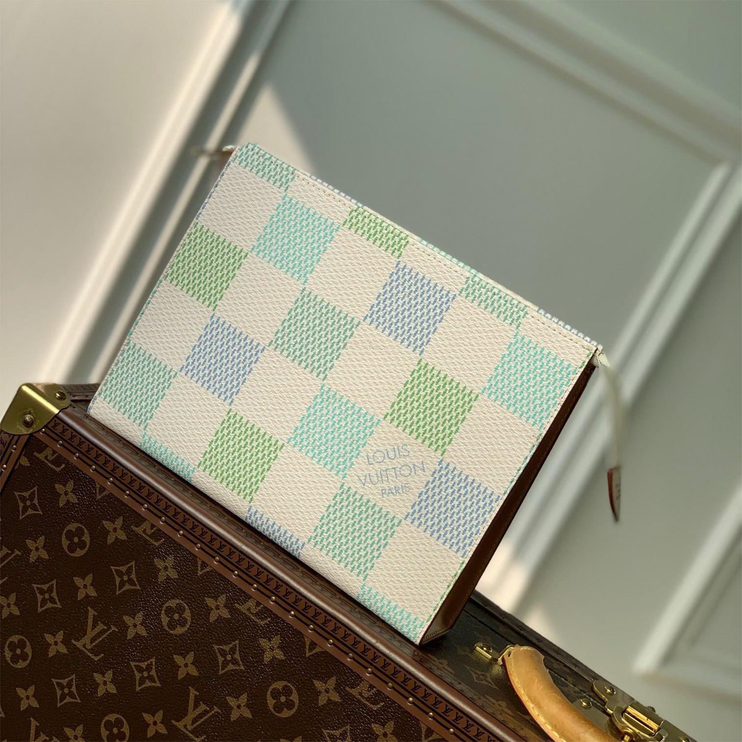 Lv-Pochette Accessoires-26cm
