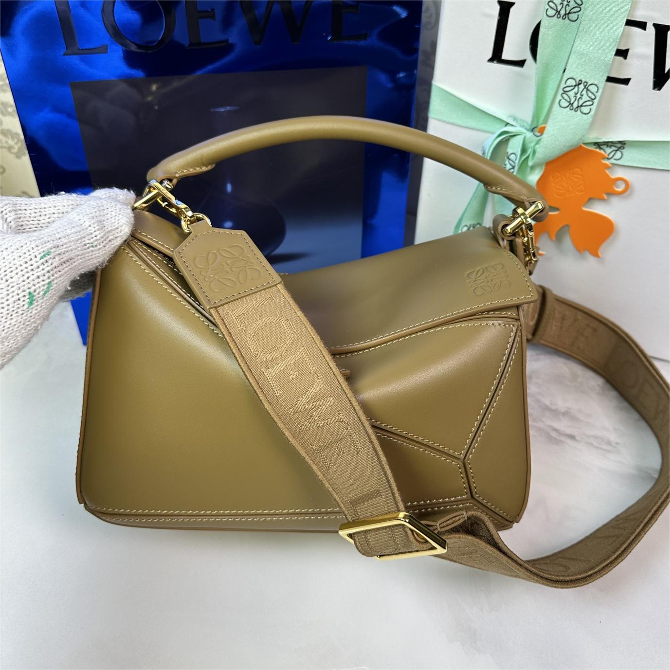 Loewe-Puzzle-24cm