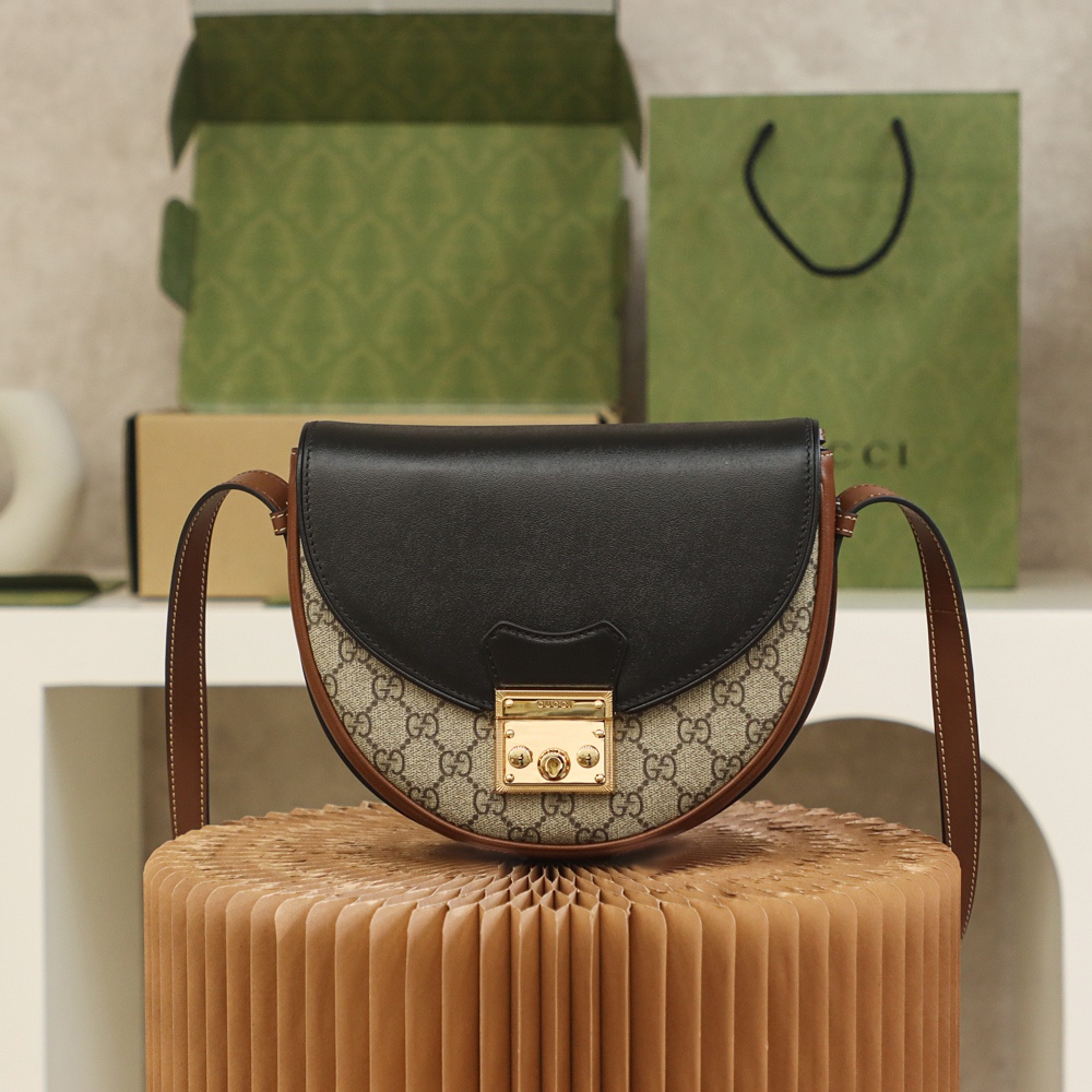 Gucci-Padlock-22cm
