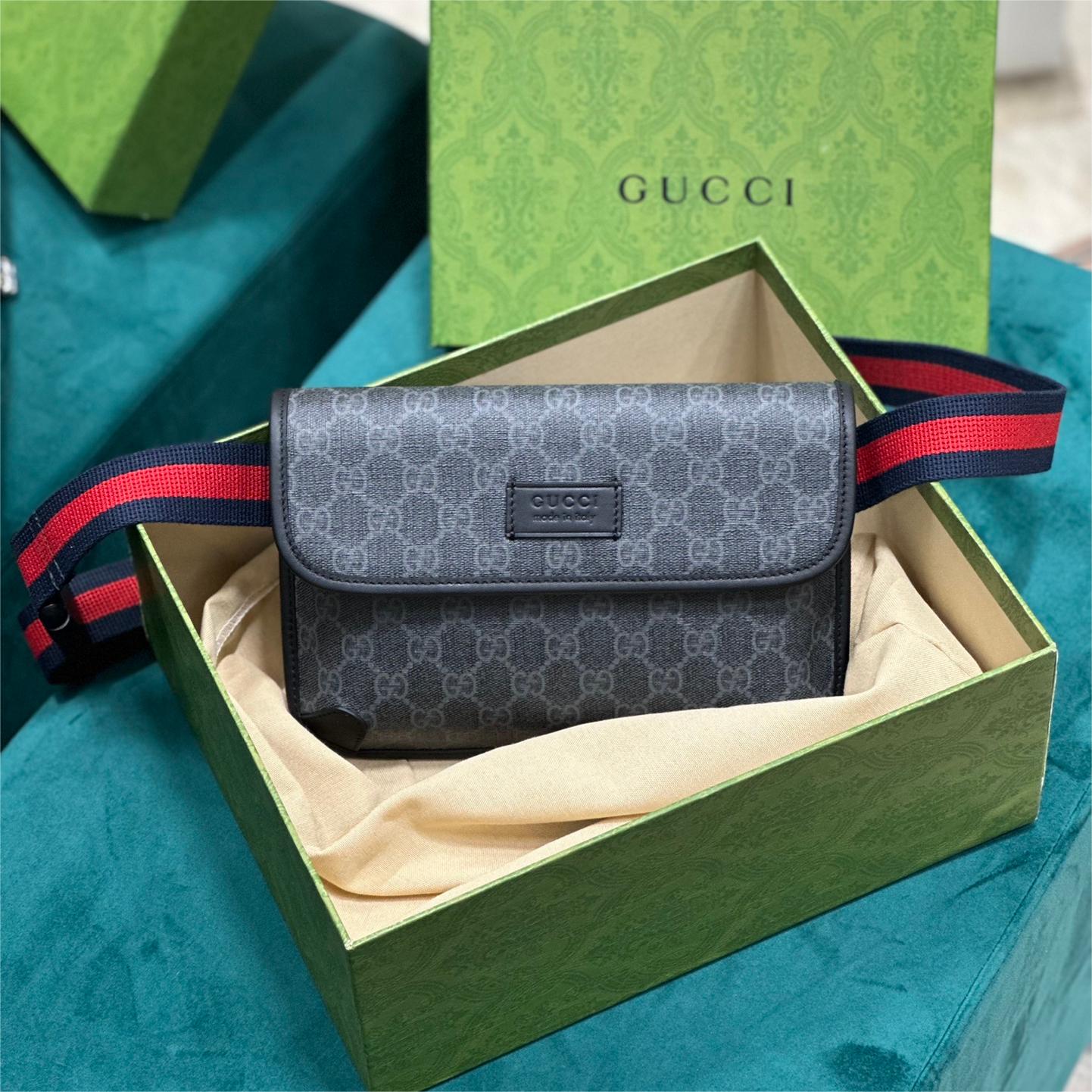 Gucci-supreme-24cm