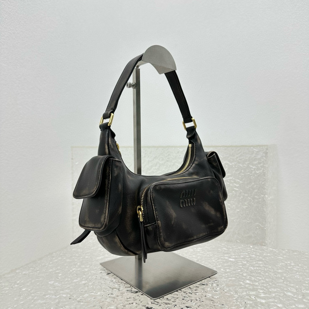 Miumiu-Hobo-21cm