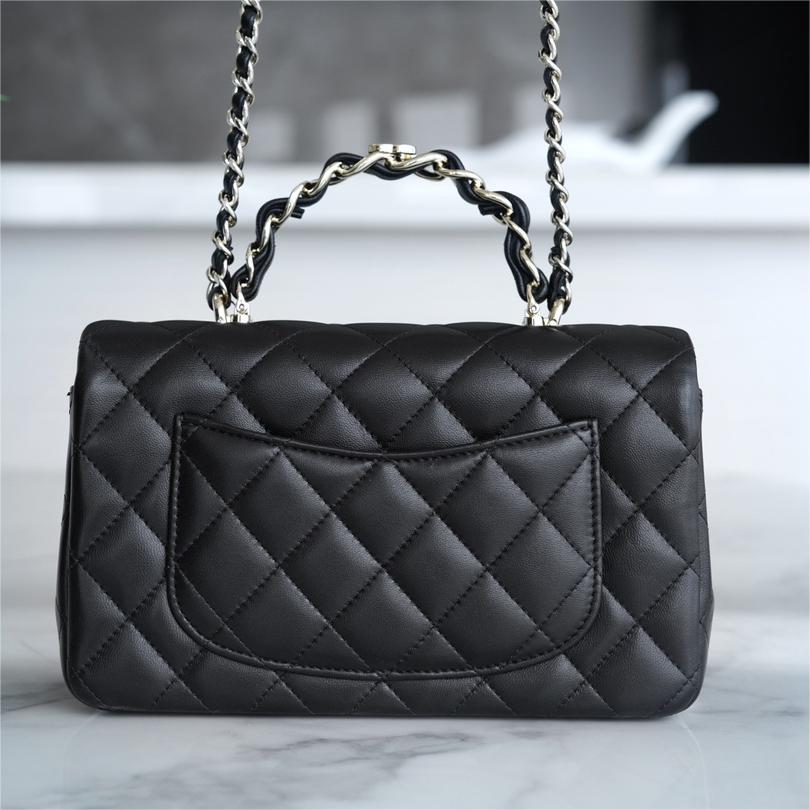 Chanel -23K Classic Flap -20cm