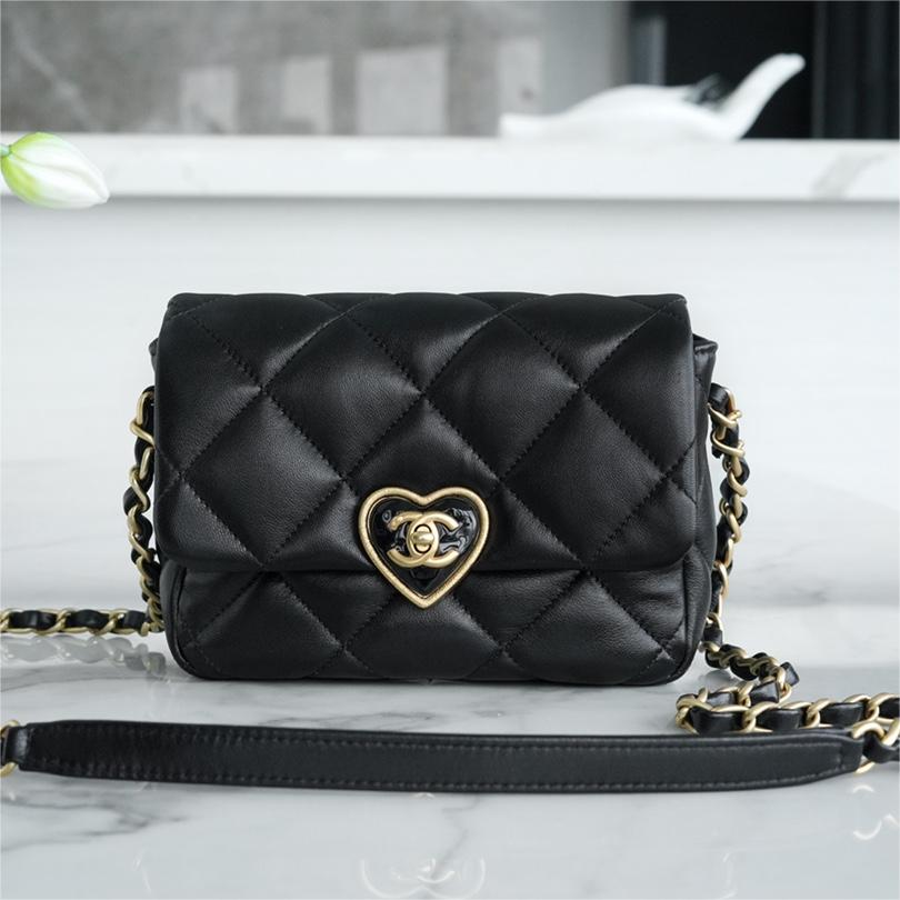 Chanel 23S Classic Flap -18cm