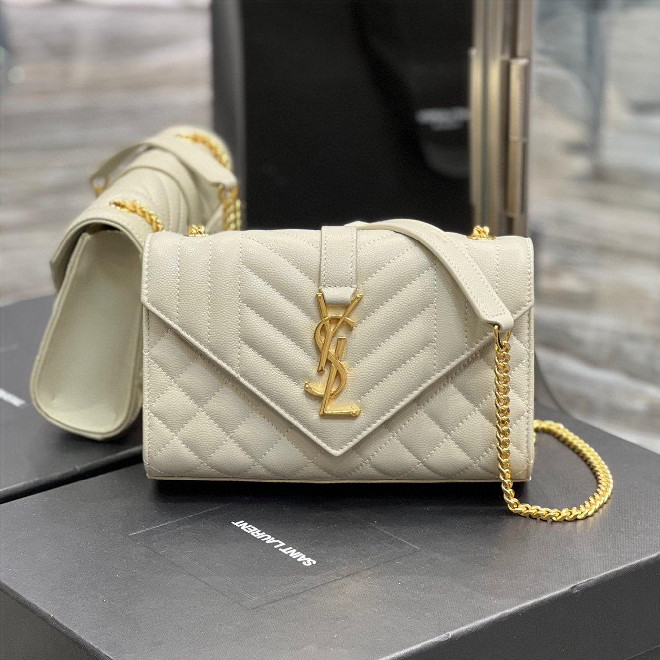 Ysl-Envelope-21cm