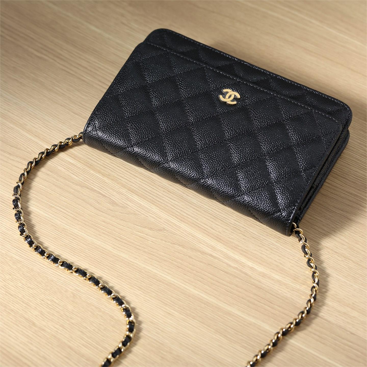 Chanel -Woc-19cm