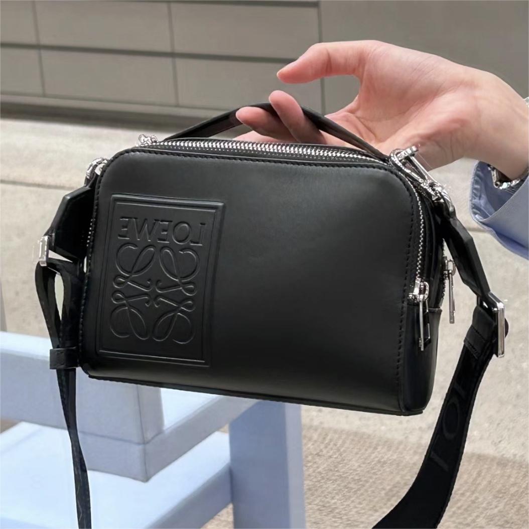 Loewe-Camera bag-18cm