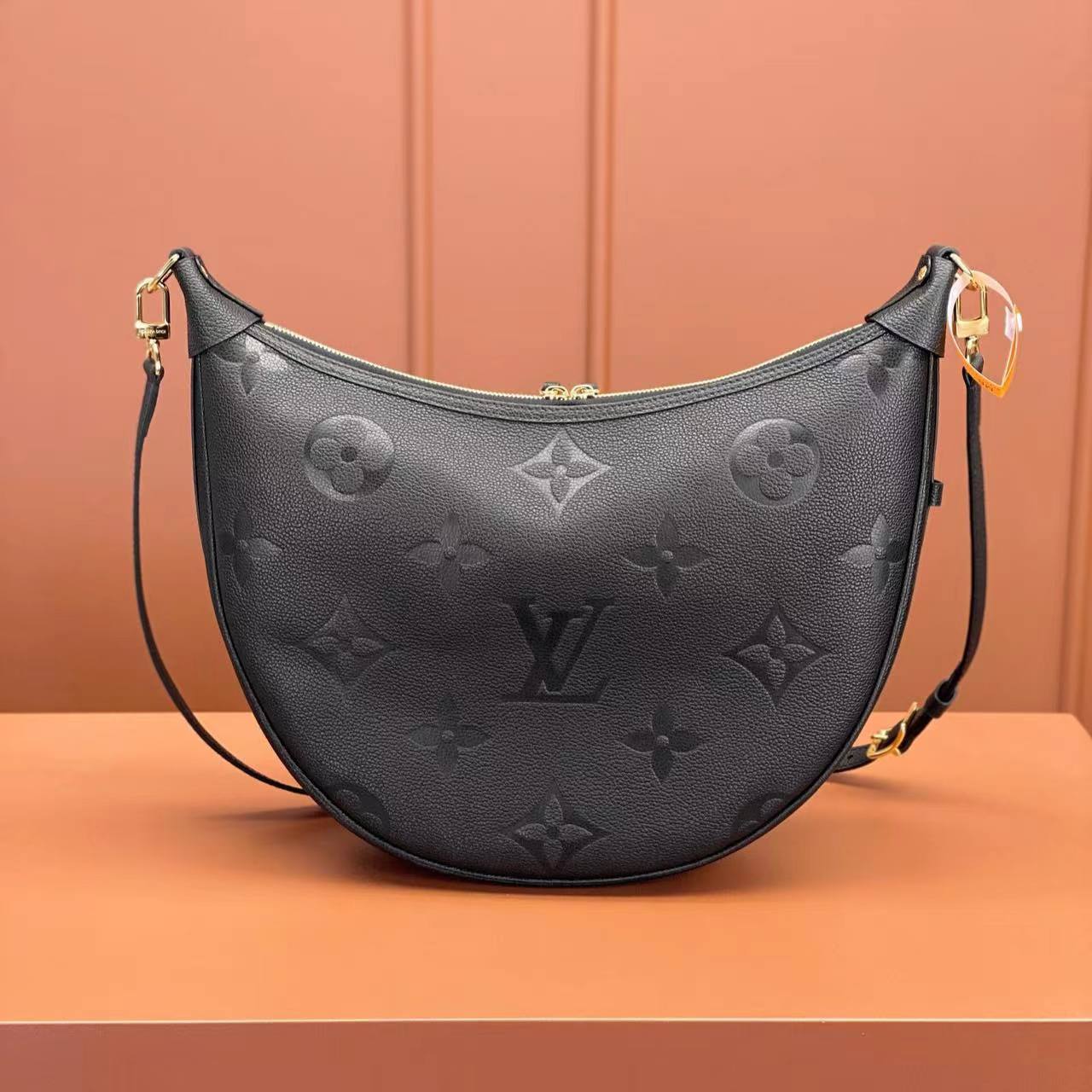 Lv-Loop Hobo-38cm