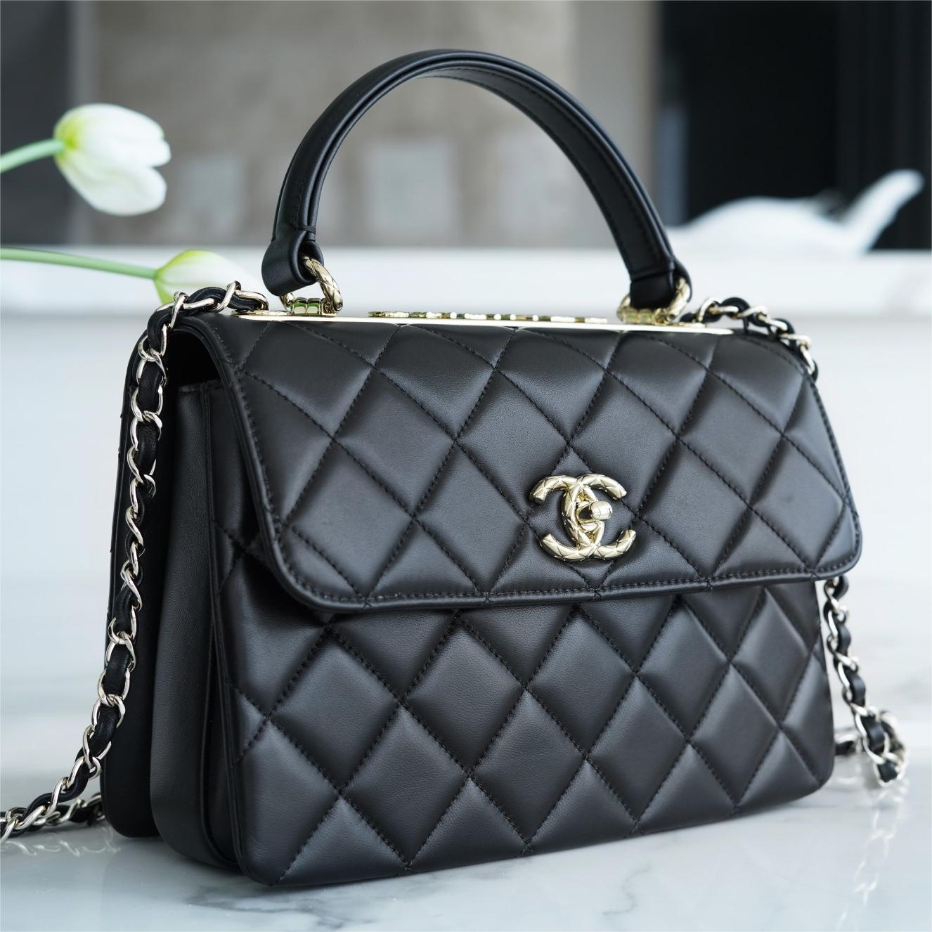 Chanel -24C Trendy CC-17cm