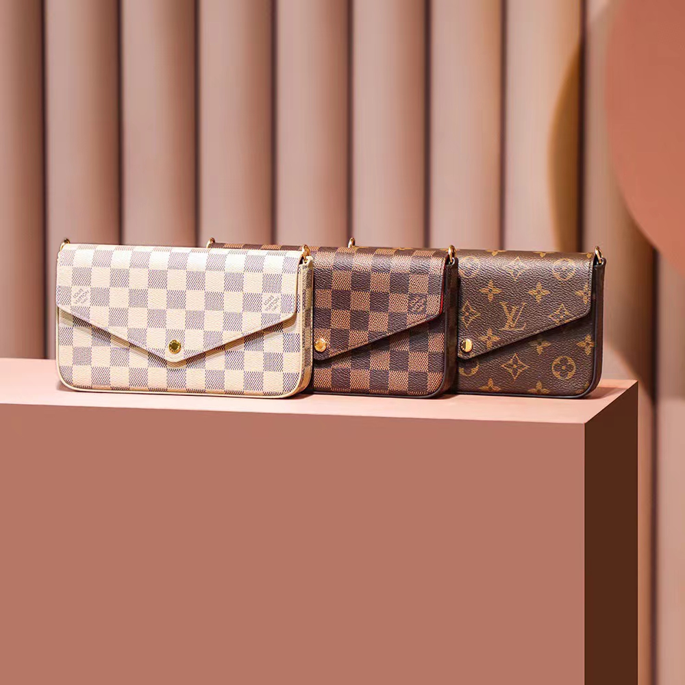 Lv -Pochette Félicie -21cm
