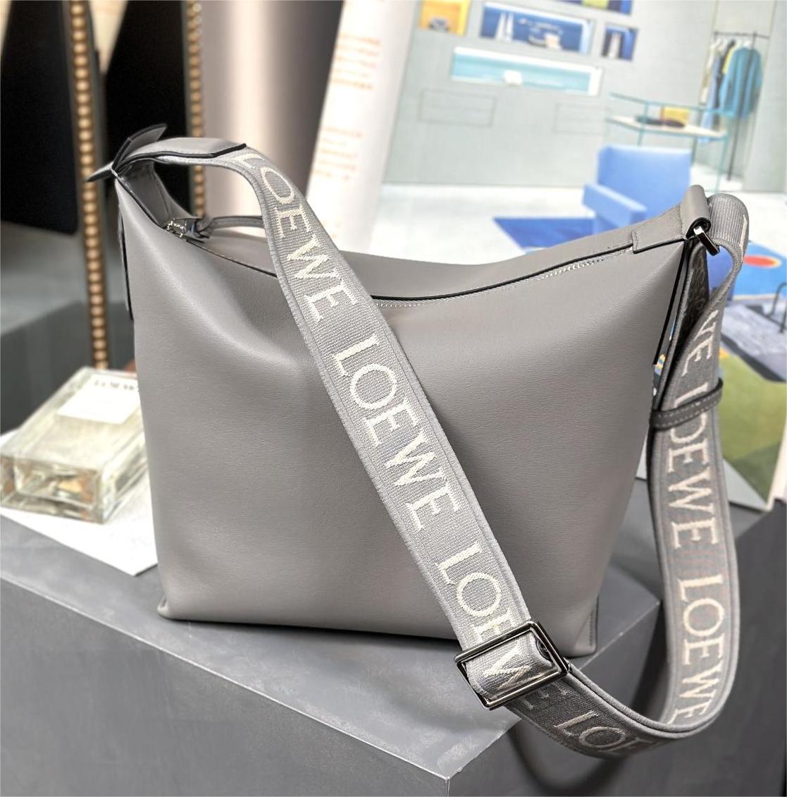 Loewe-Cubi-29.5cm