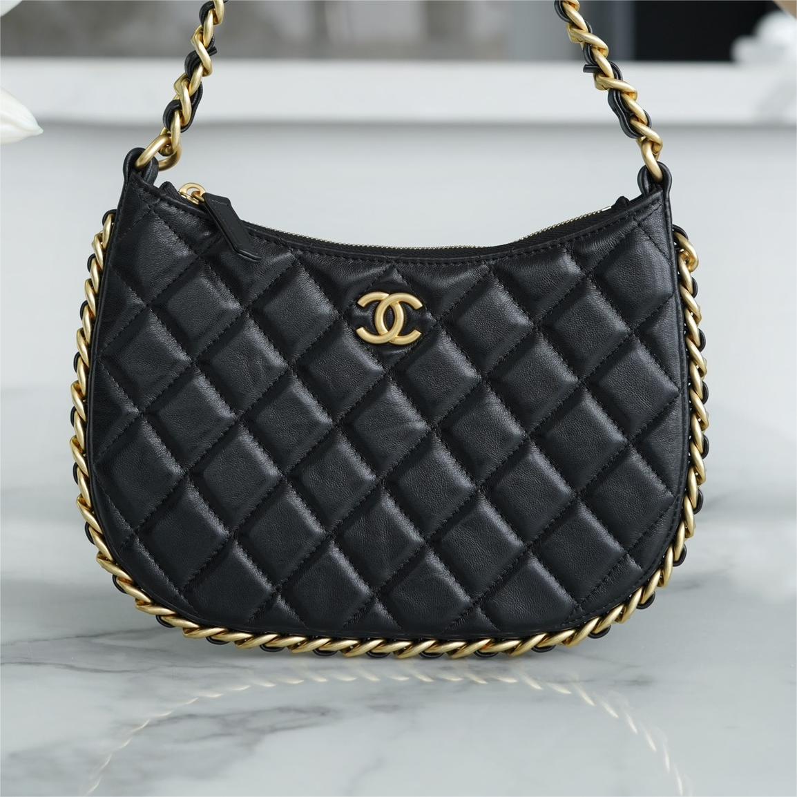 Chanel -23B hobo-23cm
