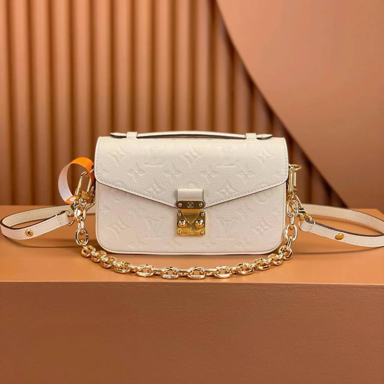 Lv- Pochette Métis East West-21.5cm