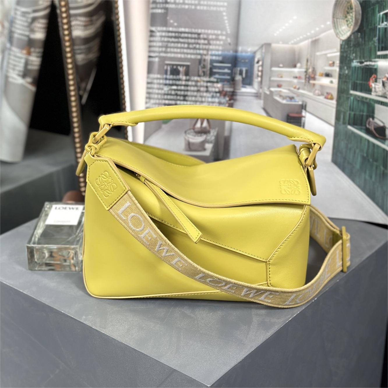 Loewe-Puzzle-24cm