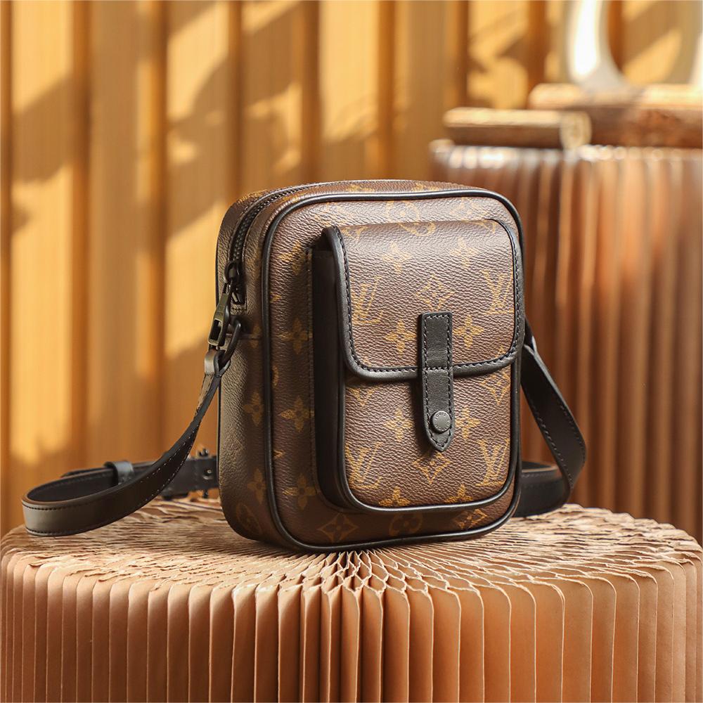 Lv-Christopher-15cm