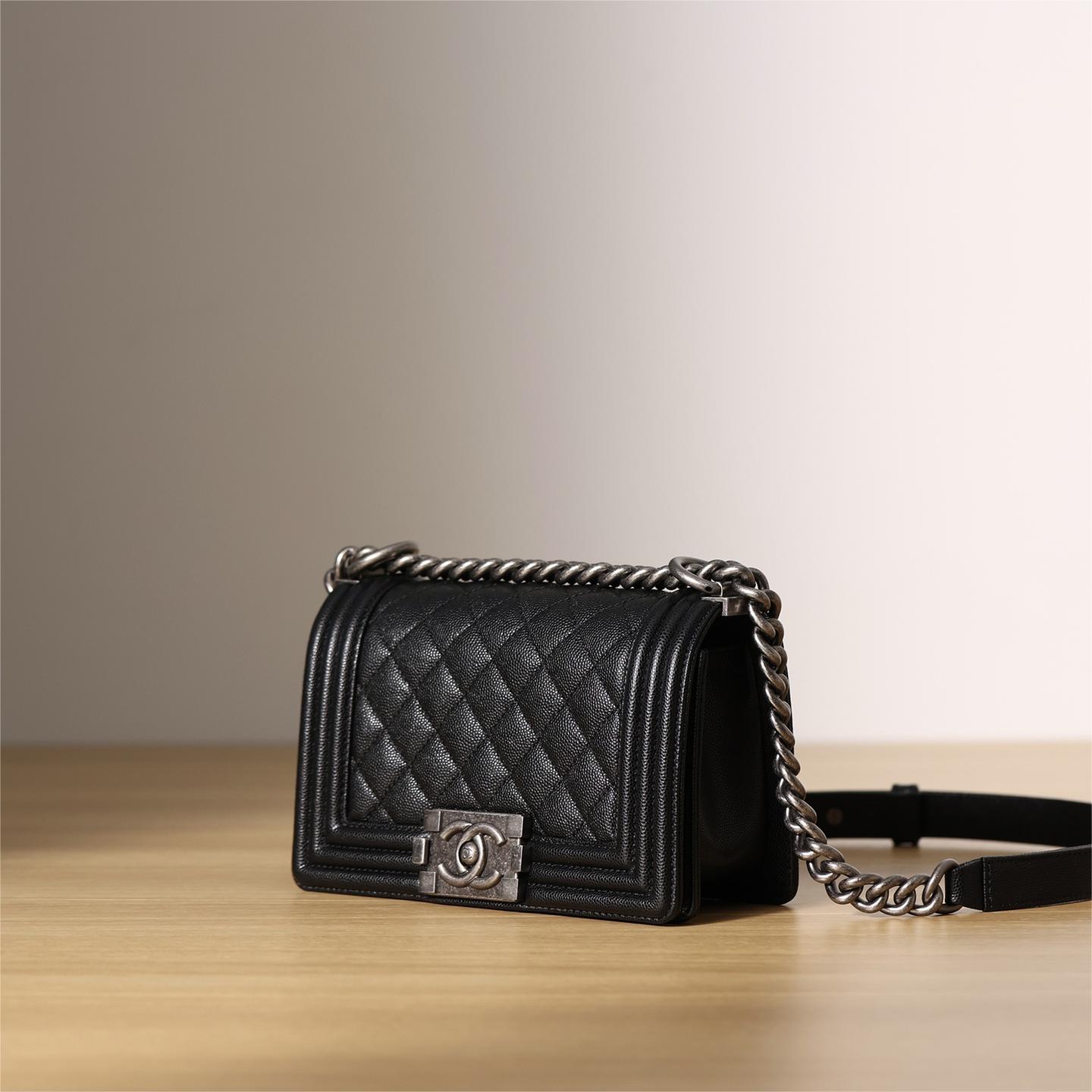 Chanel -Leboy -20cm