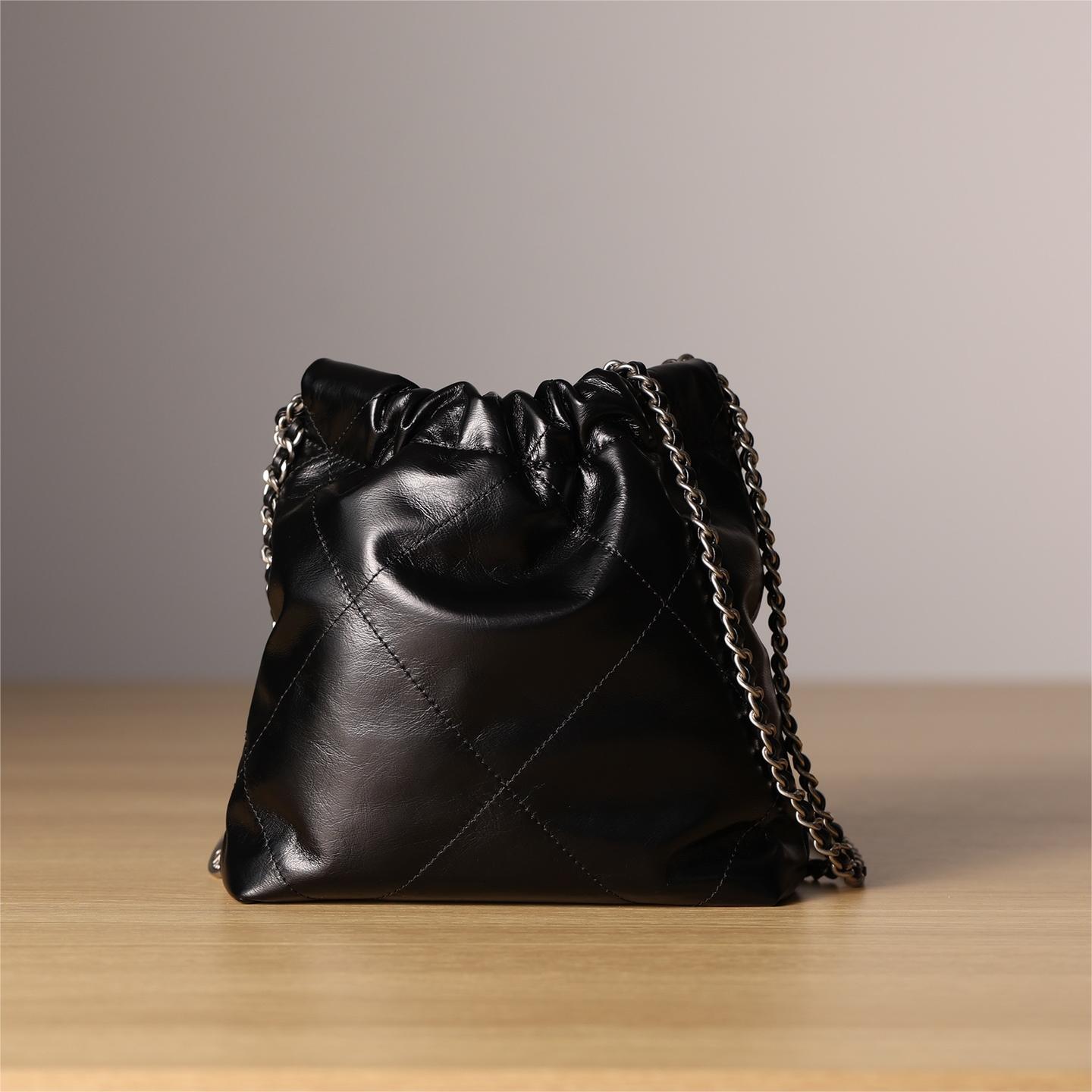 Chanel -22 bag mini -20cm