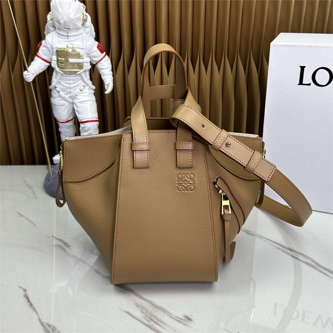 Loewe-Hammock-20.8cm