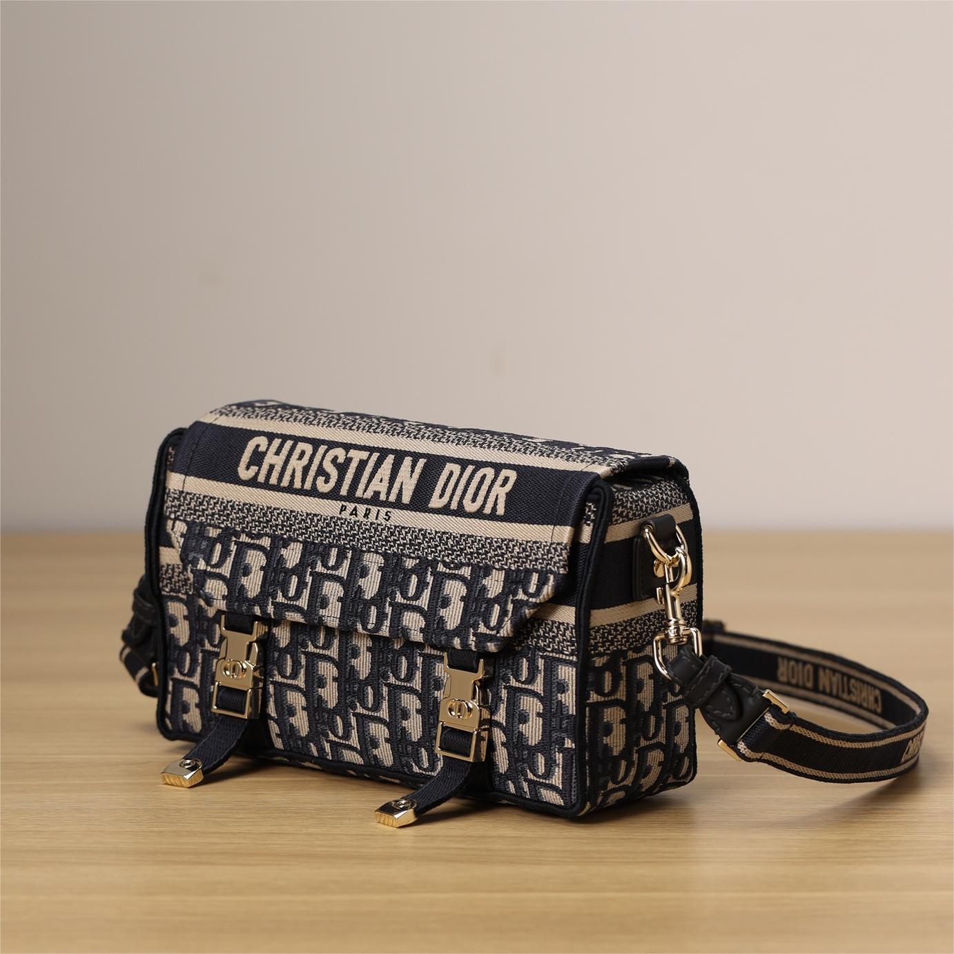 Dior-Camp-28cm