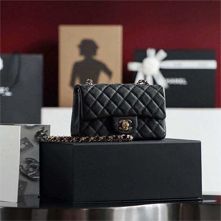 Chanel -Classic Flap Mini -20cm
