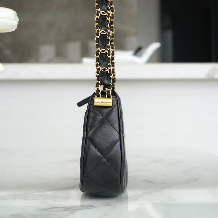 Chanel -23K 19 Hobo-23cm