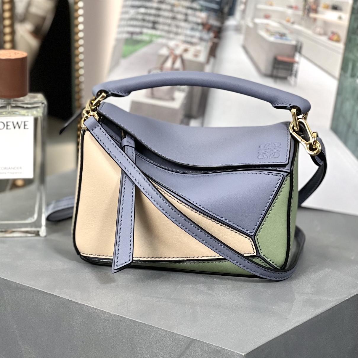 Loewe-Puzzle-18cm
