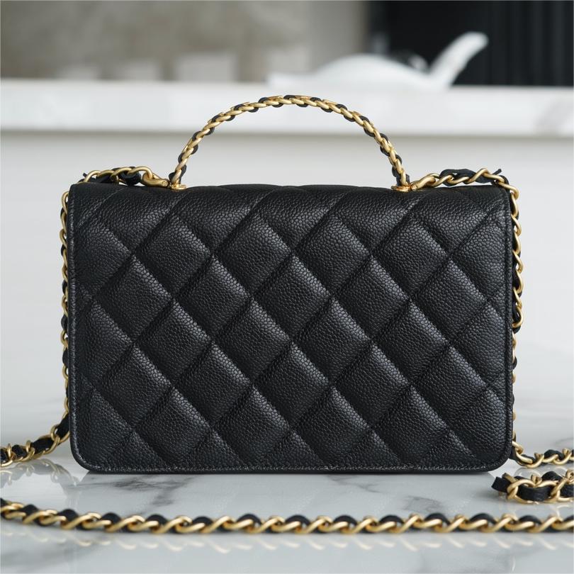 Chanel -22P Woc-19cm