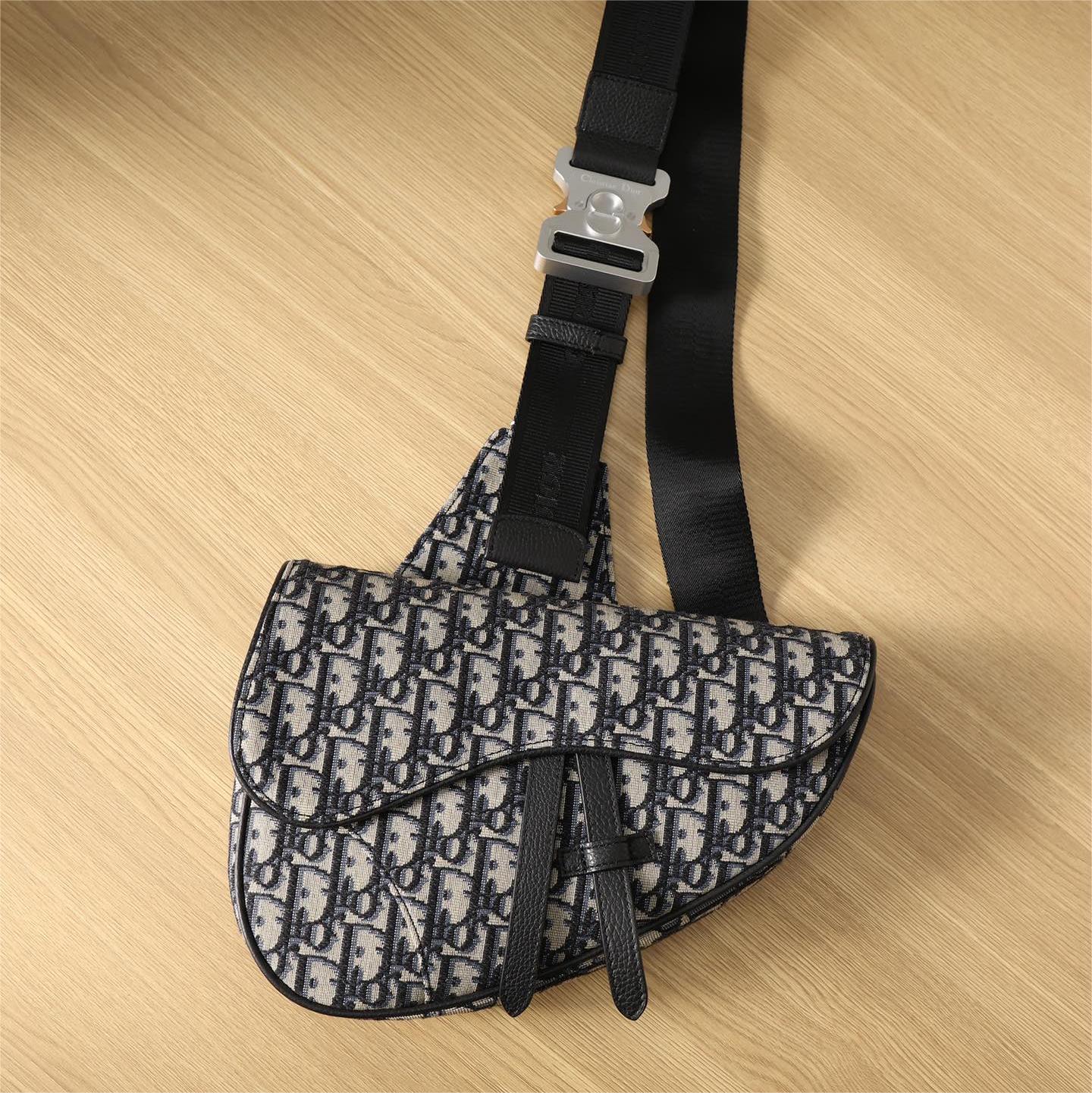 Dior-Saddle bag -26cm