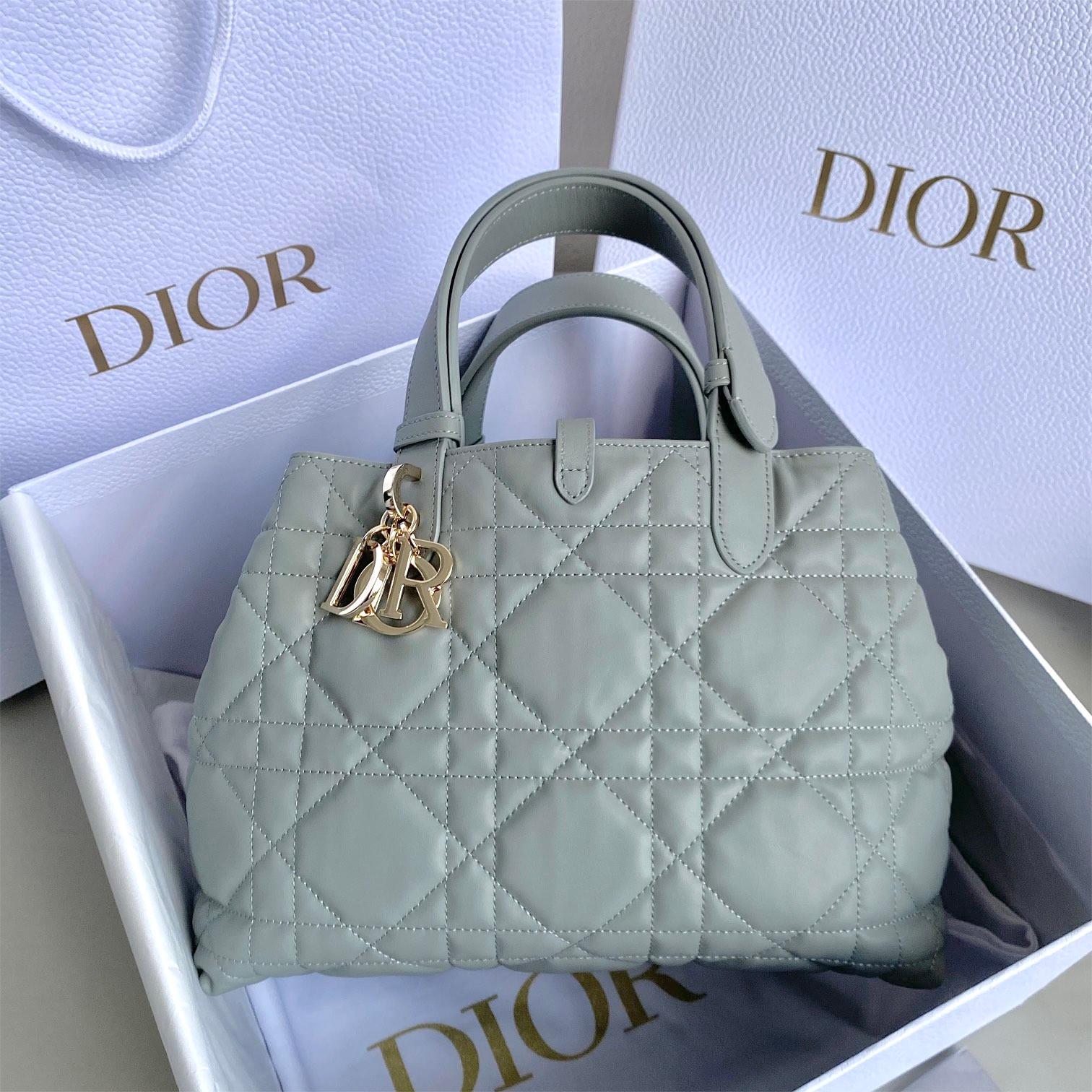 Dior-Toujours-28.5cm