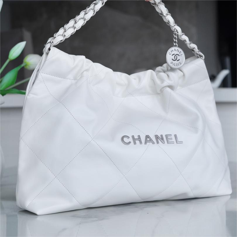 Chanel -24c 22 Bag-30cm
