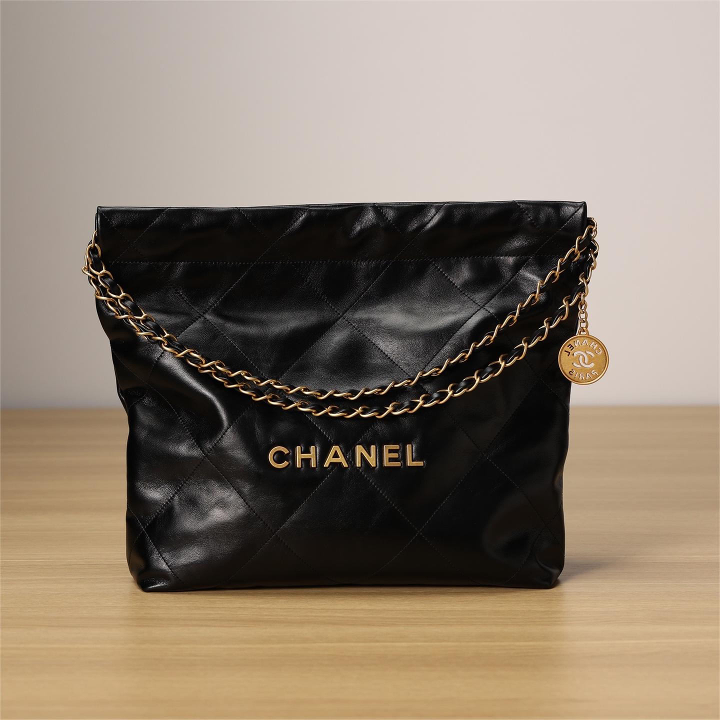 Chanel -22 bag-35cm