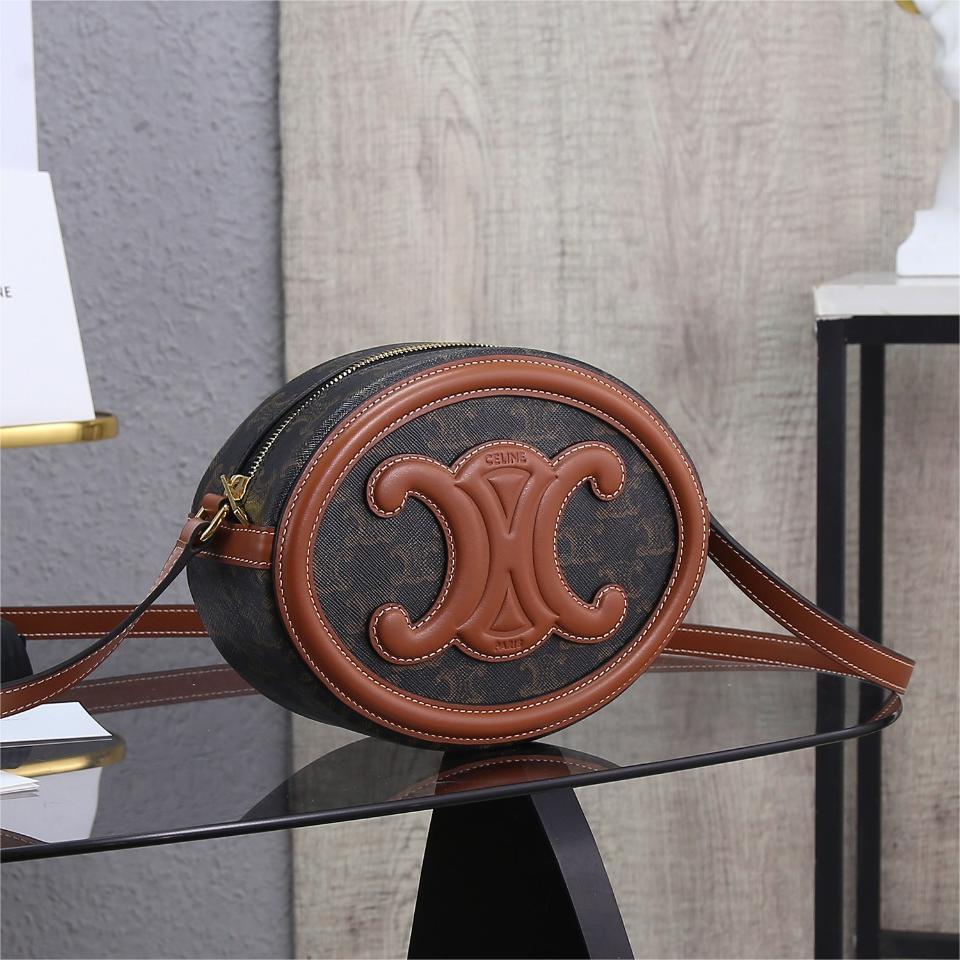 CELINE-cuirtriomphe-20cm