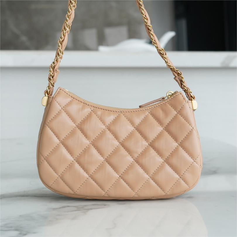 Chanel -23K 19 Hobo-20cm