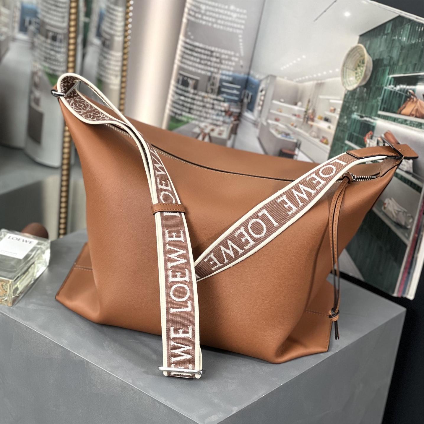 Loewe-Cubi-43cm