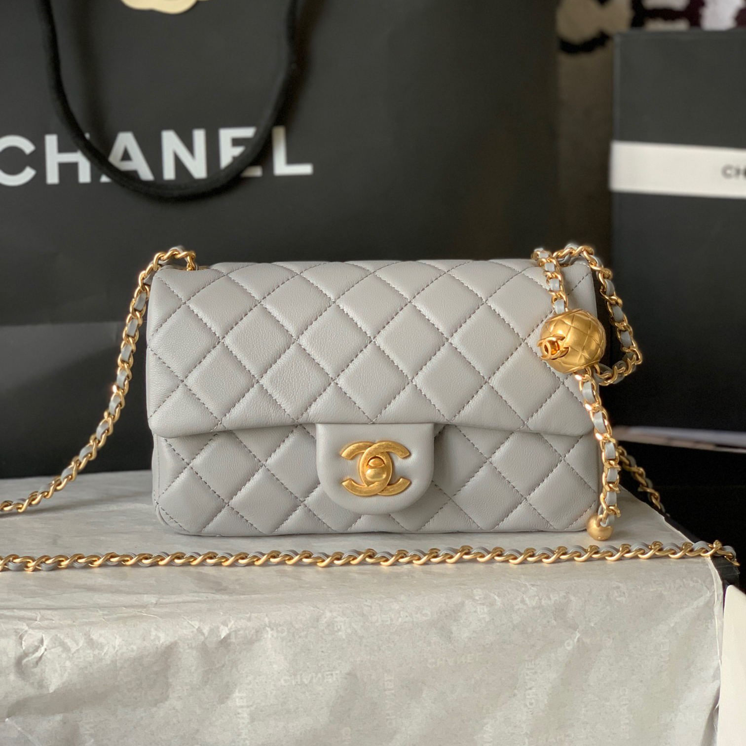 Chanel -Classic Flap -20cm