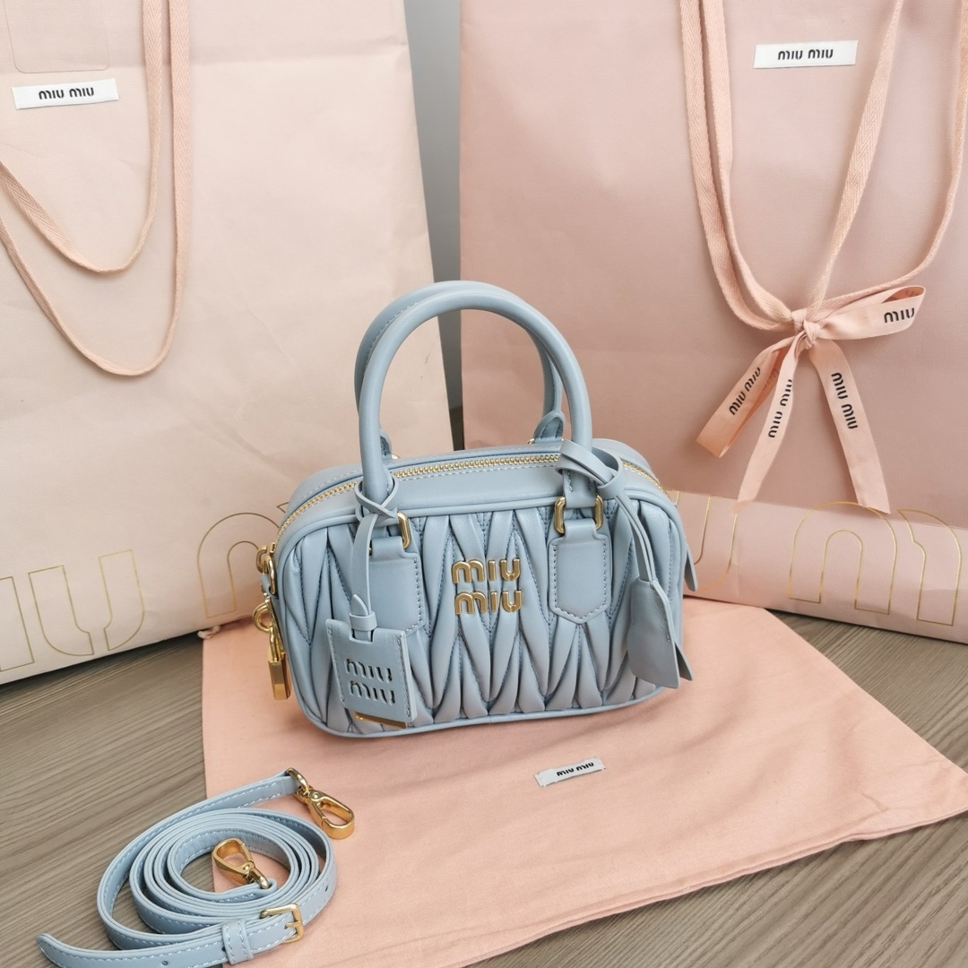 MiuMiu-Padded-24cm