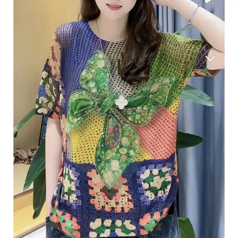 Atasan Kaos Sablon Kupu-kupu Rajutan Wanita