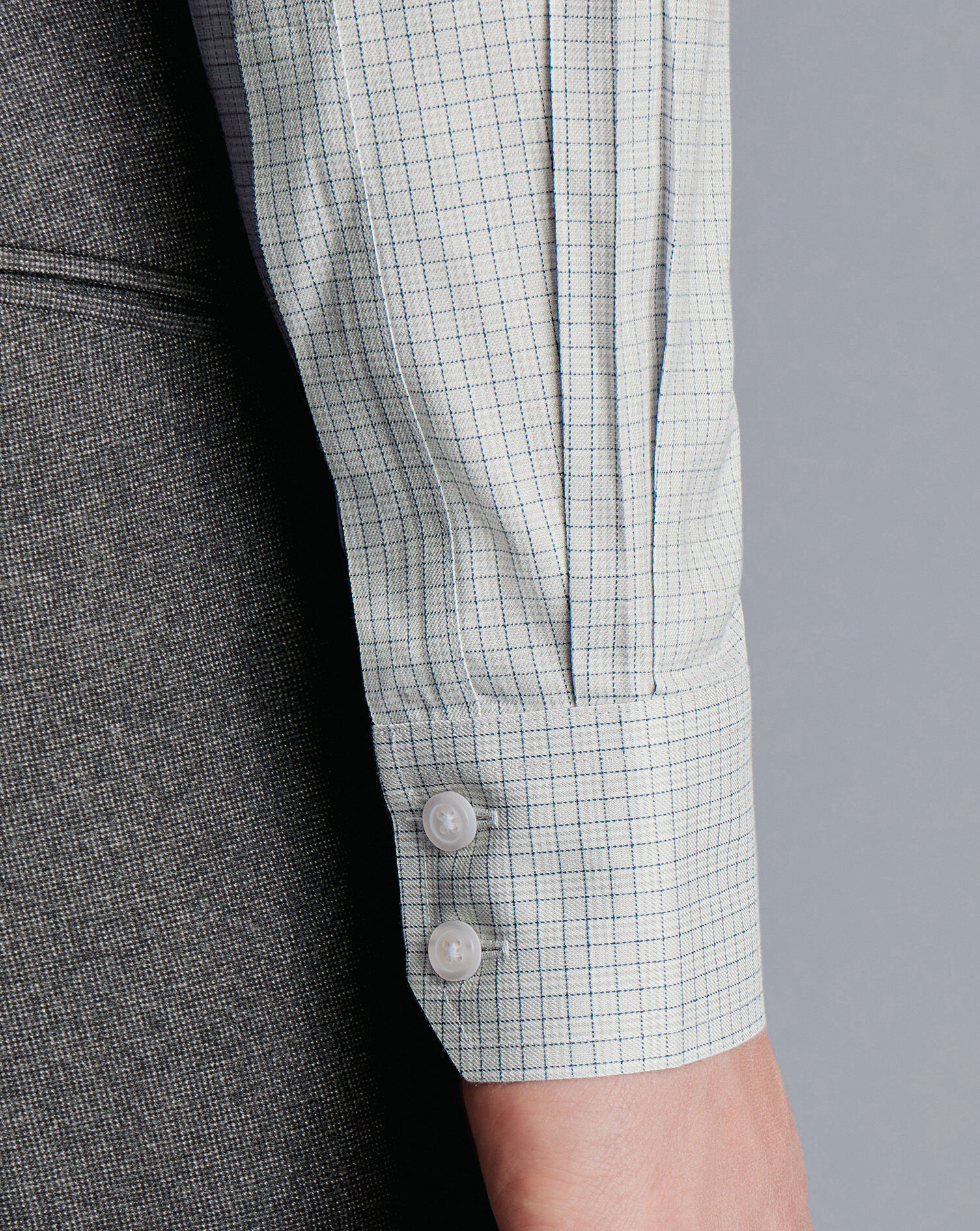 Spread Collar Non-Iron Mini Prince of Wales Check Shirt - Silver Grey