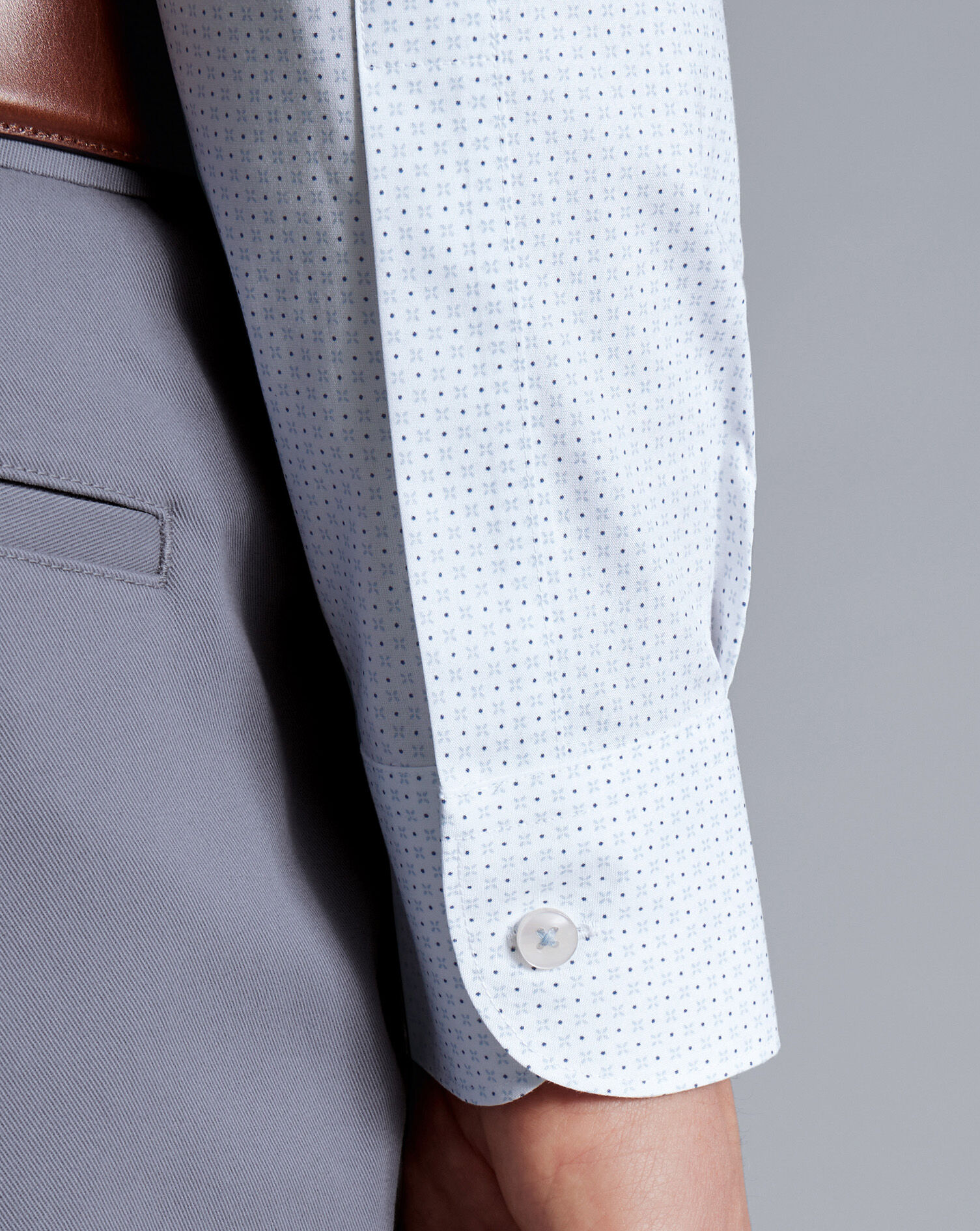 Semi-Spread Collar Petal Print Non-Iron Shirt - Light Blue