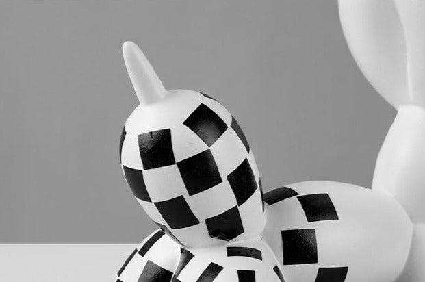Plaid Pattern Balloon Dog
