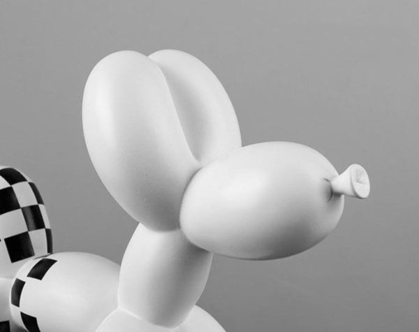 Plaid Pattern Balloon Dog