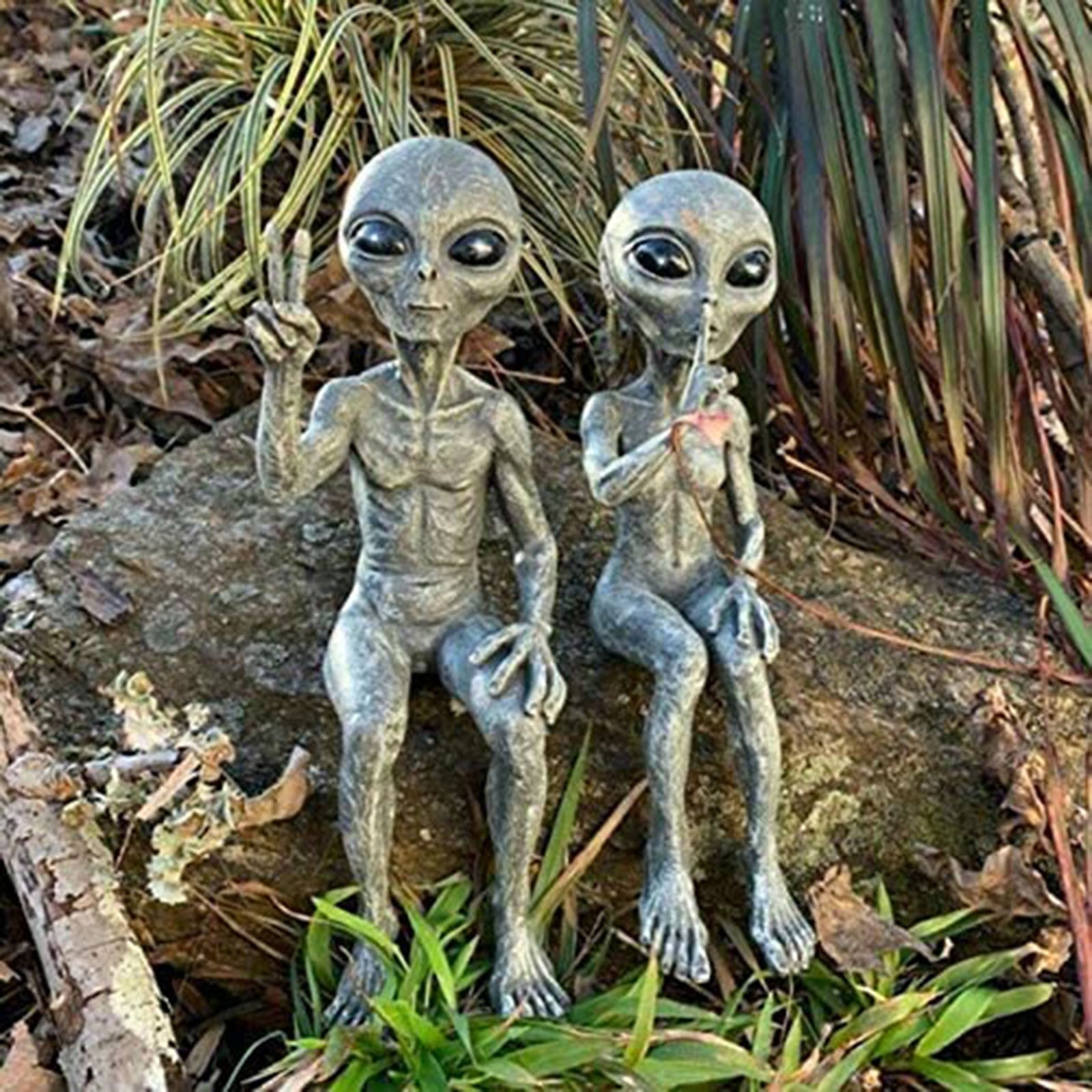 Alien Statue