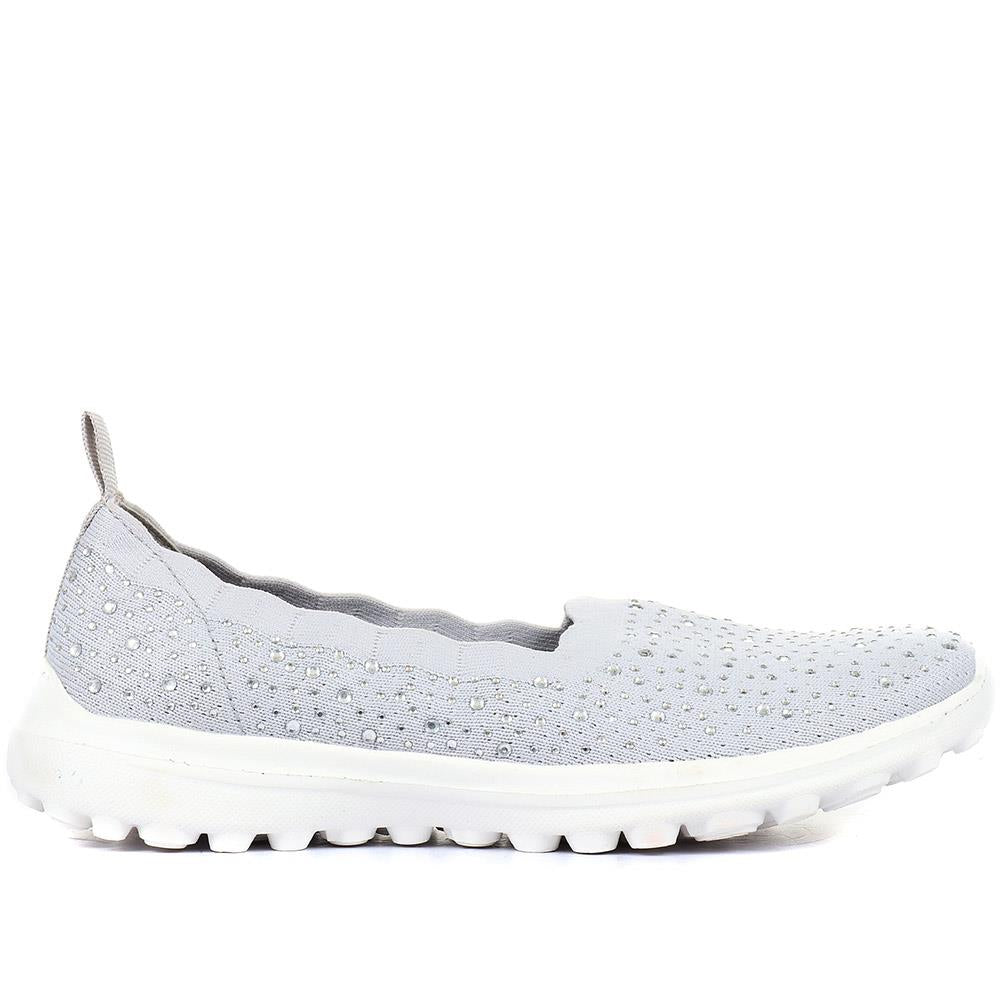 Lightweight SlipOn Trainer Pumps