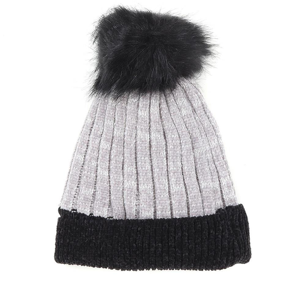 White Faux Fur Bobble Hat